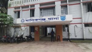 মানিকগঞ্জে ইজিবাইক থামিয়ে চালককে পিটিয়ে হাত ভাঙার অভিযোগ
